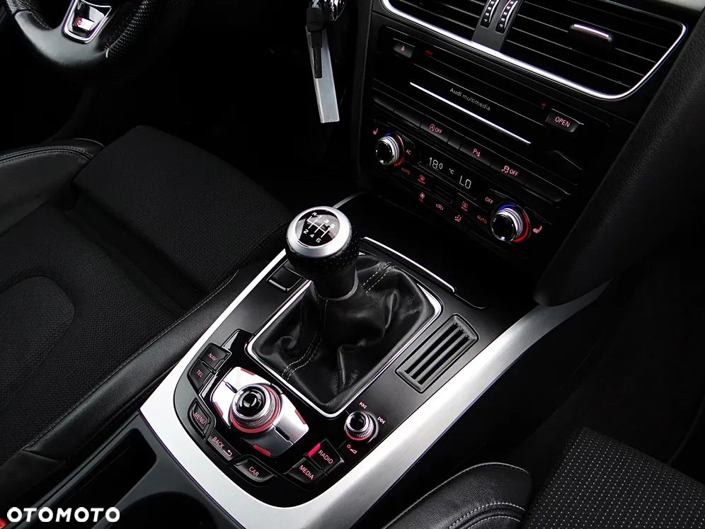 Audi A4 Avant 2.0 TDI DPF S line Sportpaket - 31