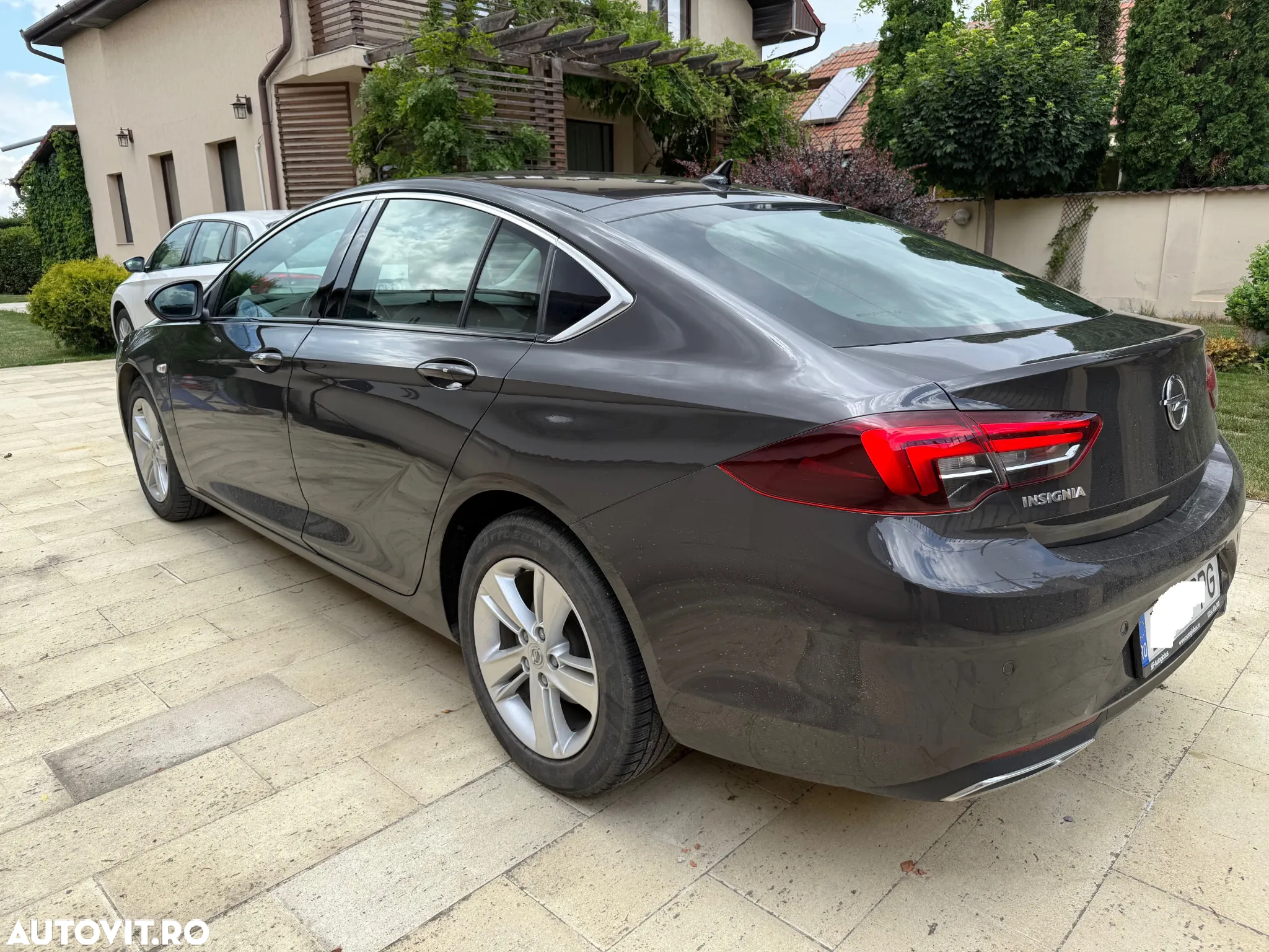 Opel Insignia Grand Sport 2.0 Start/Stop Aut. Elegance - 4