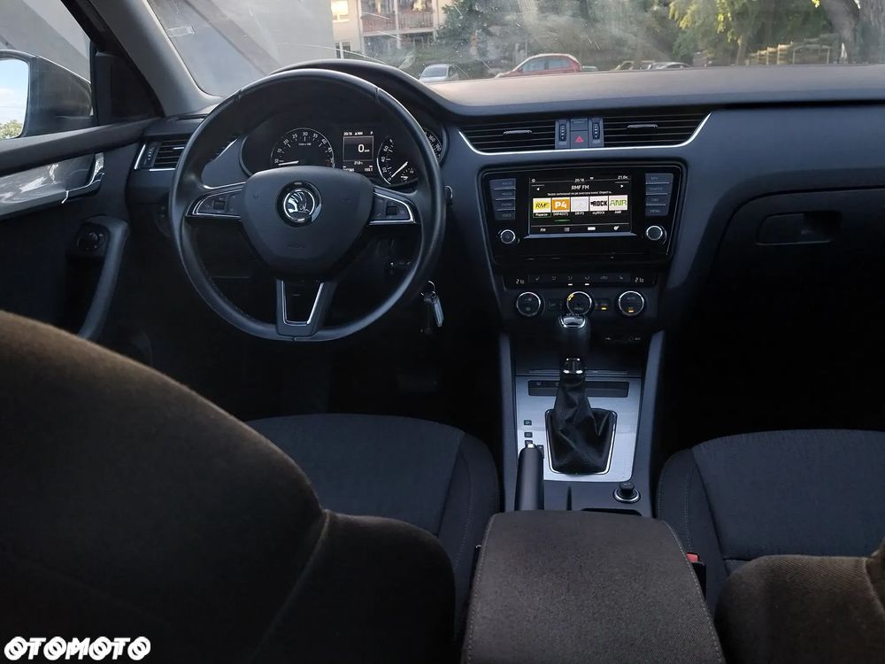 Skoda Octavia 2.0 TDI DSG Premium Edition - 5