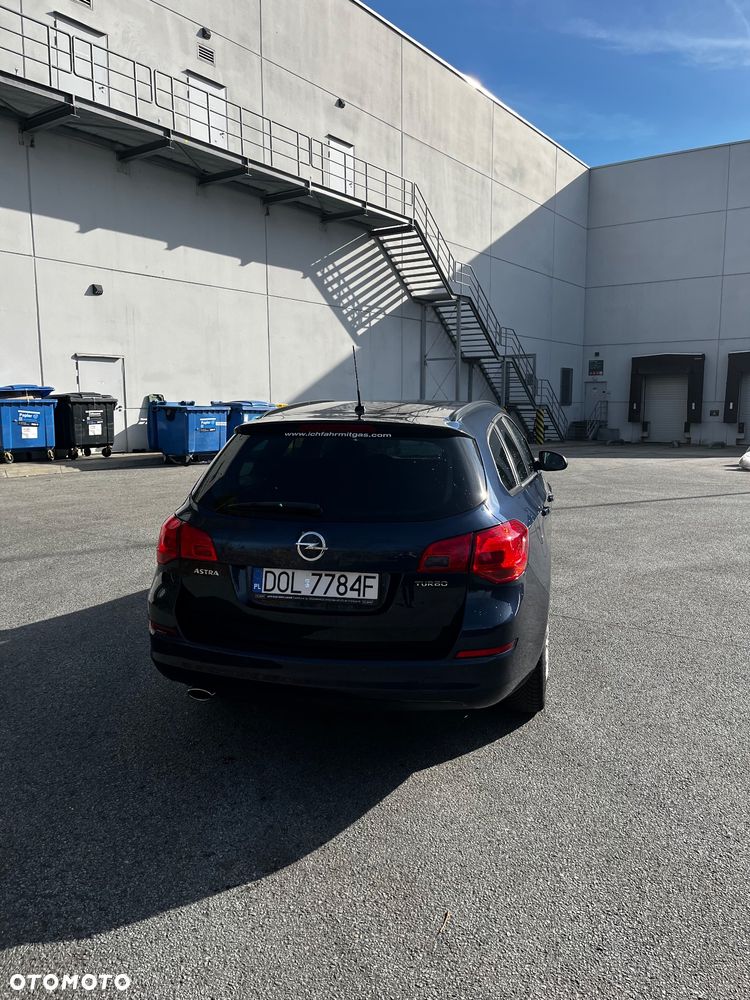 Opel Astra 1.4 Turbo - 10
