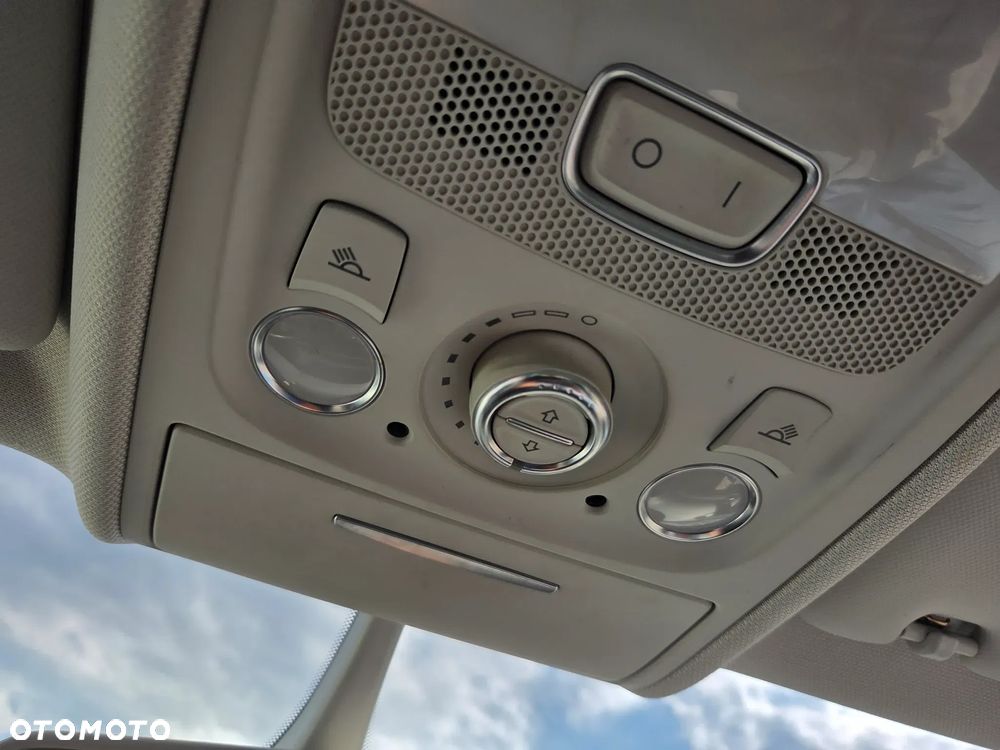 Audi A4 Avant 2.0 TDI DPF Ambition - 36