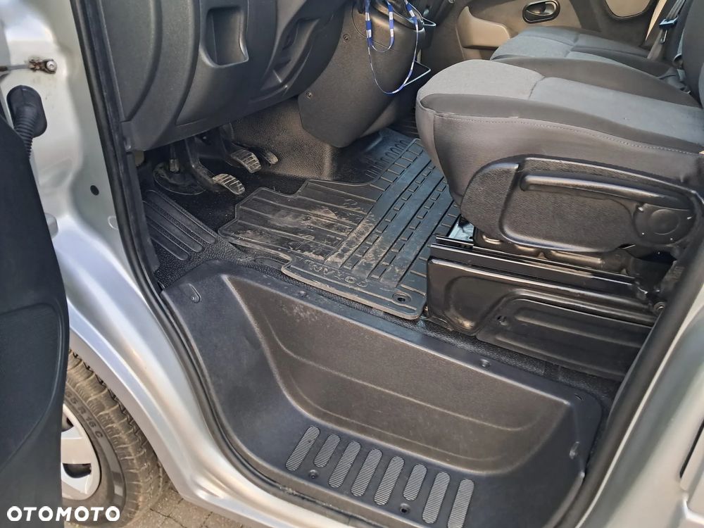 Nissan NV400 !!! BARDZO ŁADNY !!! ORYGINALNY PRZEBIEG !!! - 15