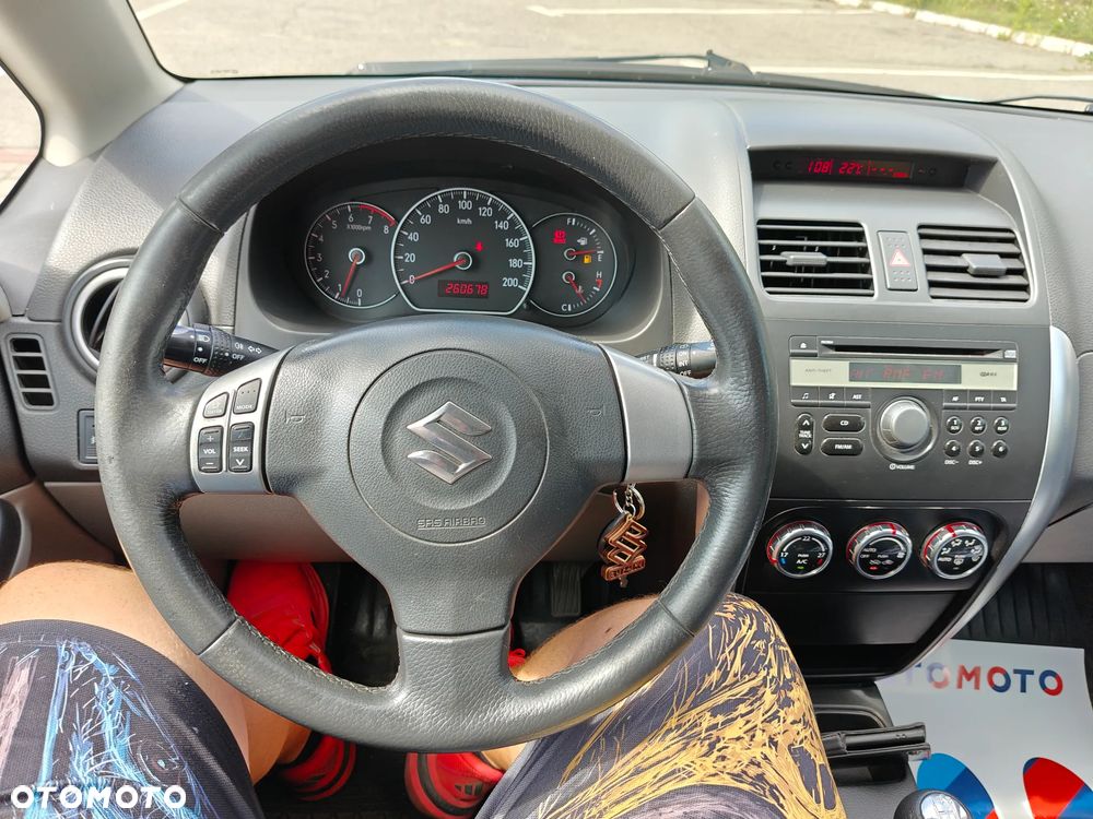 Suzuki SX4 1.5 Streetline 4x2 Classic - 20