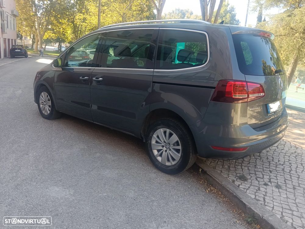 VW Sharan 2.0 TDI Highline - 25