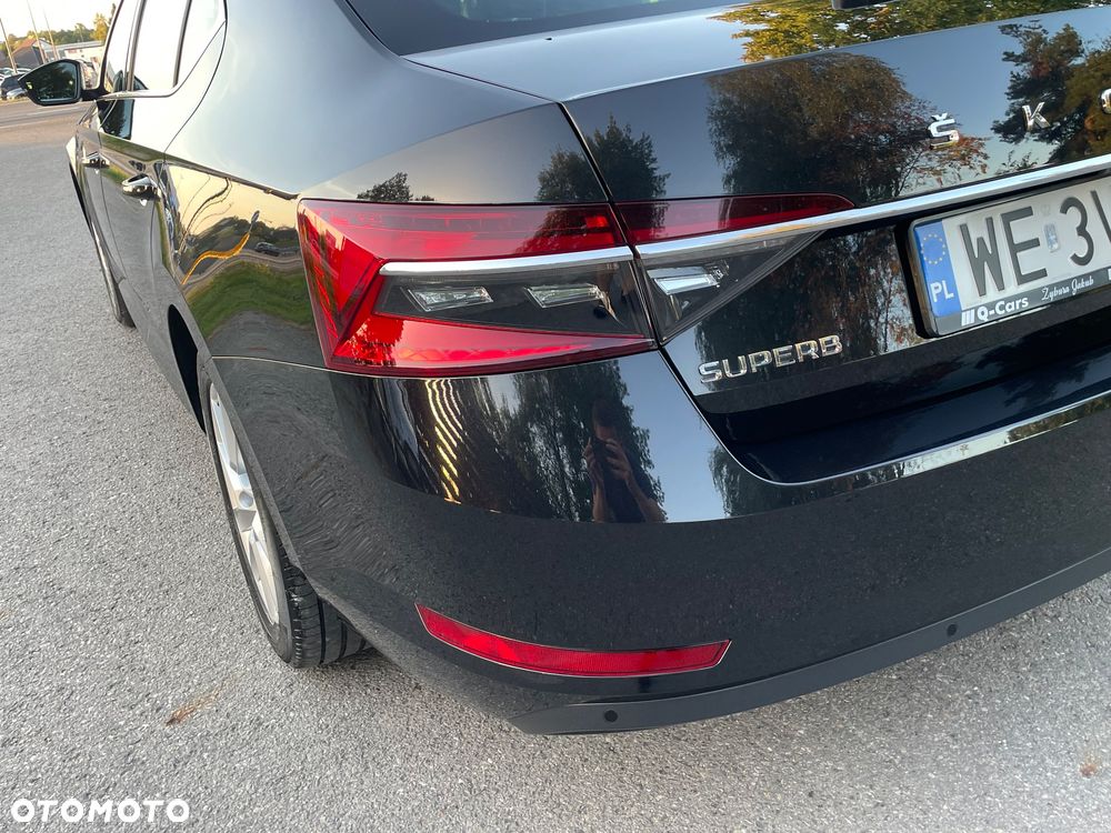 Skoda Superb 2.0 TDI SCR Ambition DSG - 35