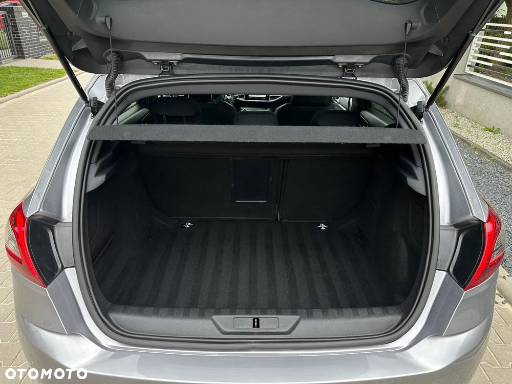 Peugeot 308 BlueHDi FAP 130 Stop & Start GT - 19