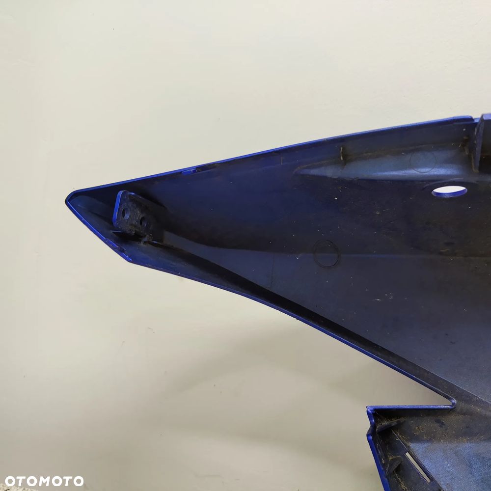 Owiewka, osłona, bok, boczek, zadupek, ogon Suzuki Burgman 125 - 12