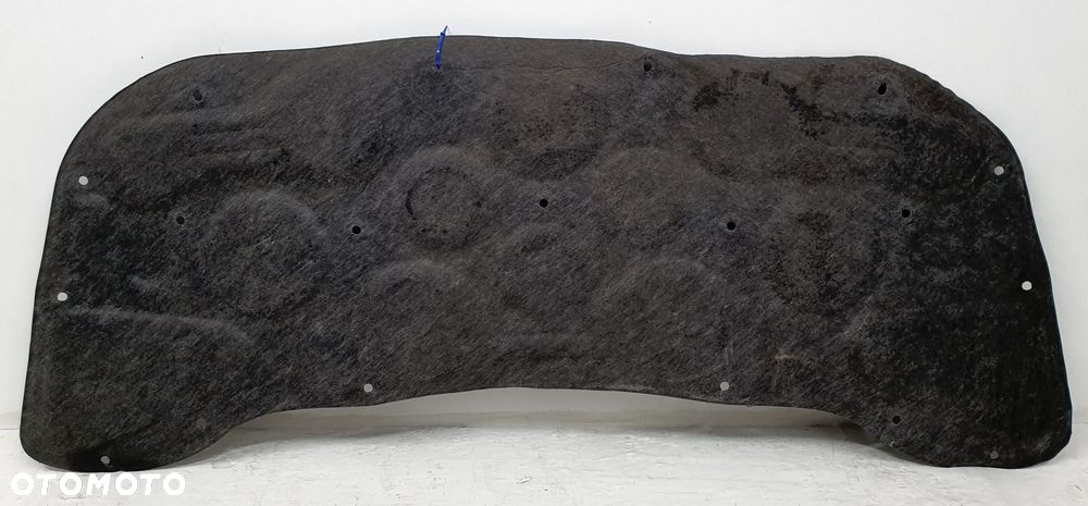 WYGŁUSZENIE MASKI MERCEDES W176 - 2