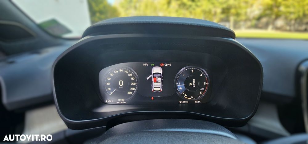 VOLVO XC40 2020 — imagine 25