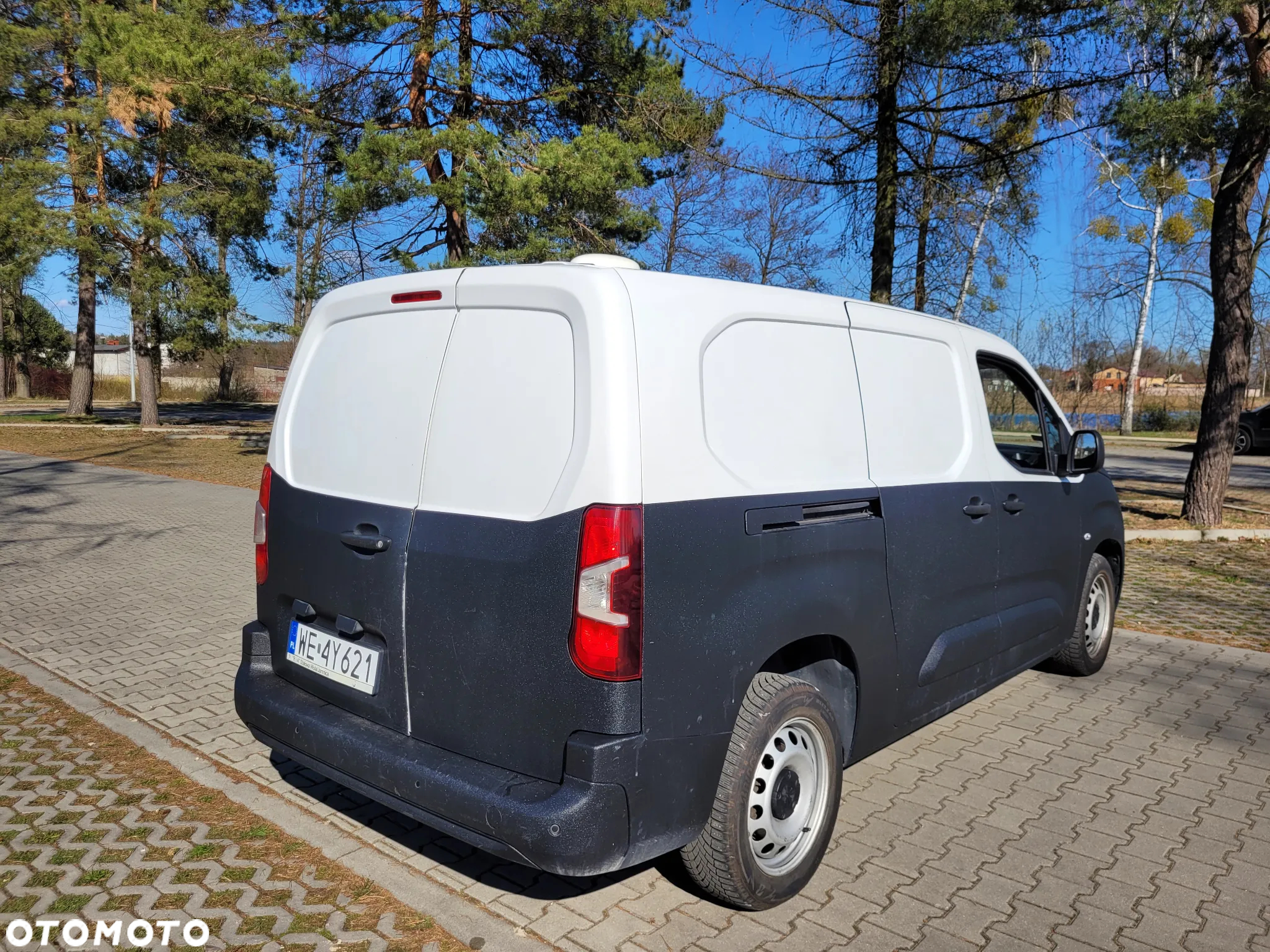 Peugeot Partner super zabudowa z Orlenu Euro6 VAT1 - 9