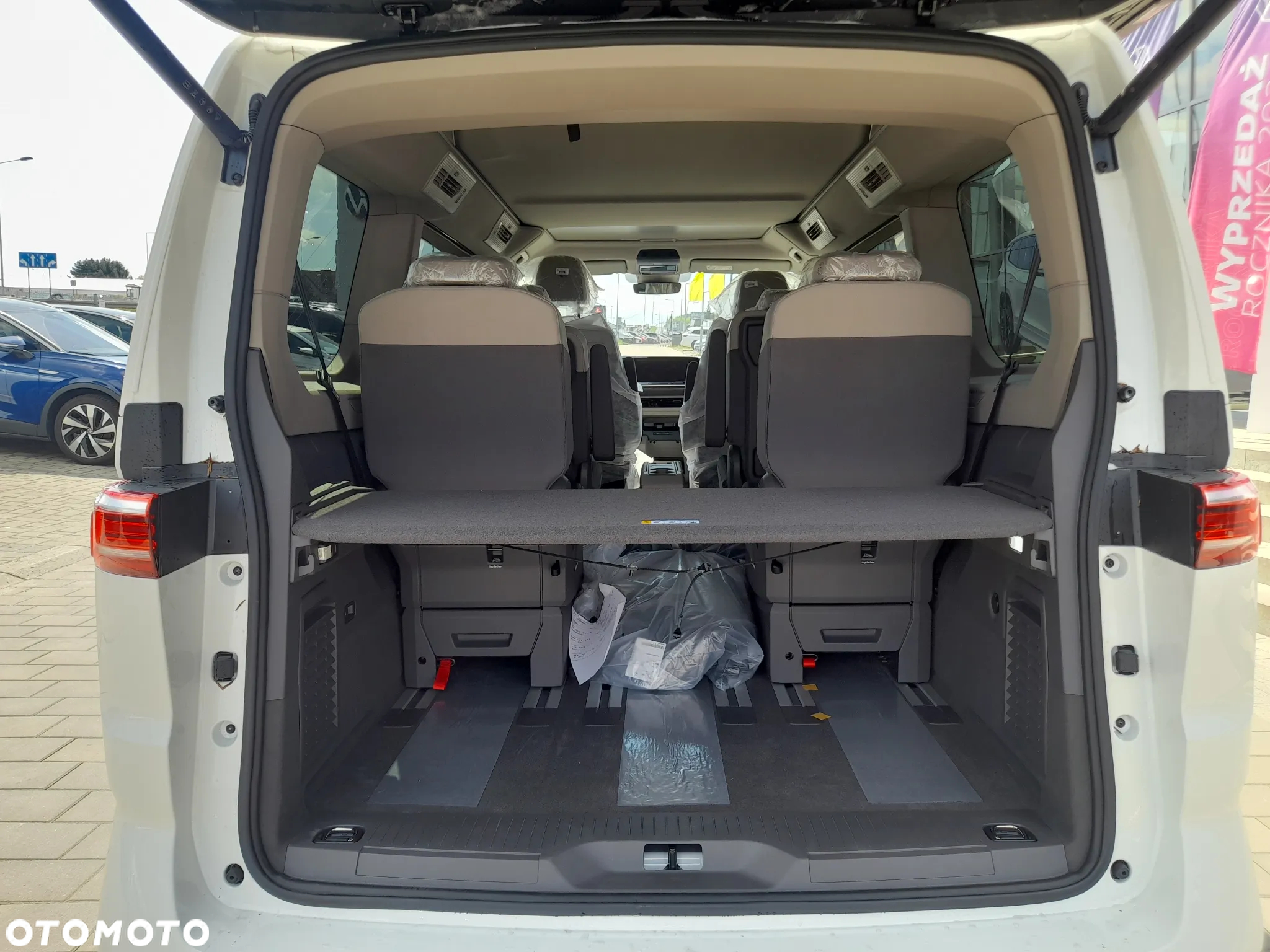 Volkswagen California - 13