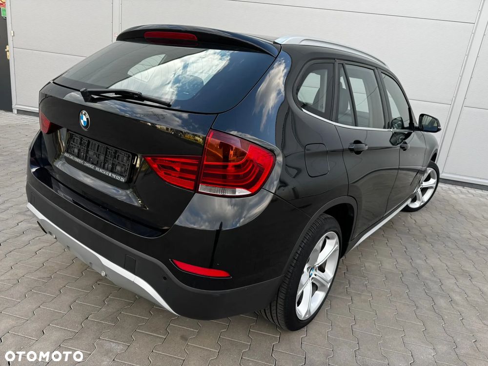 BMW X1 sDrive18d xLine - 14
