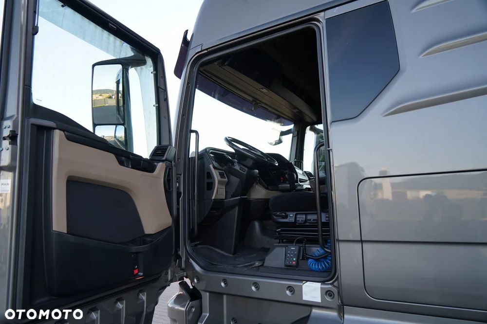 MAN TGX 18.510 / GX / PEŁNY ADR / RETARDER / KLIMA POSTOJOWA / CAŁY NA PODUSZKACH / BOGATE WYPOSAŻENIE / OPONY 100% - 23