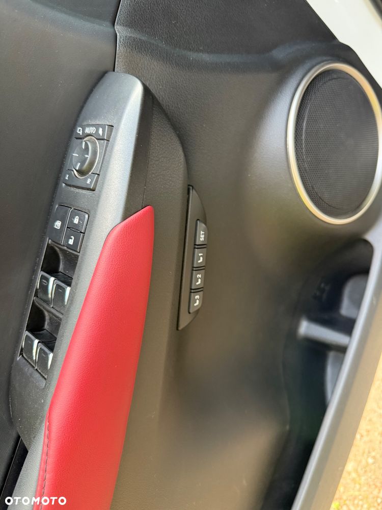 Lexus NX 300 AWD F SPORT - 12