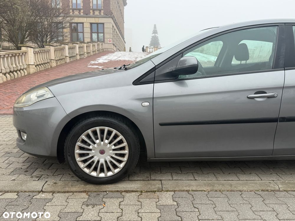 Fiat Bravo 1.4 T-JET 16V Dynamic - 17