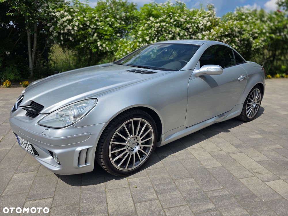 Mercedes-Benz SLK 55 AMG 7G-TRONIC Black Series - 11