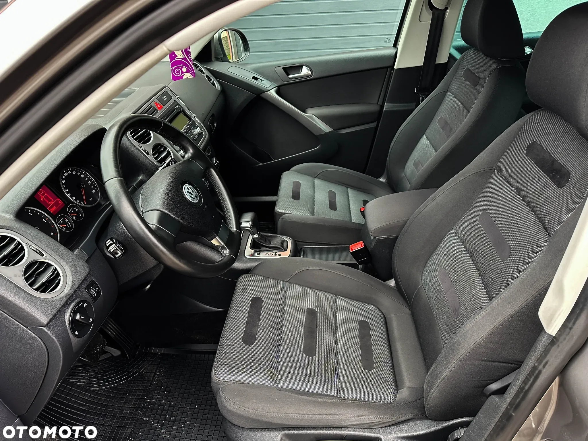 Volkswagen Tiguan 2.0 TDI DPF 4Motion BlueMotion Technology DSG Exclusive - 20