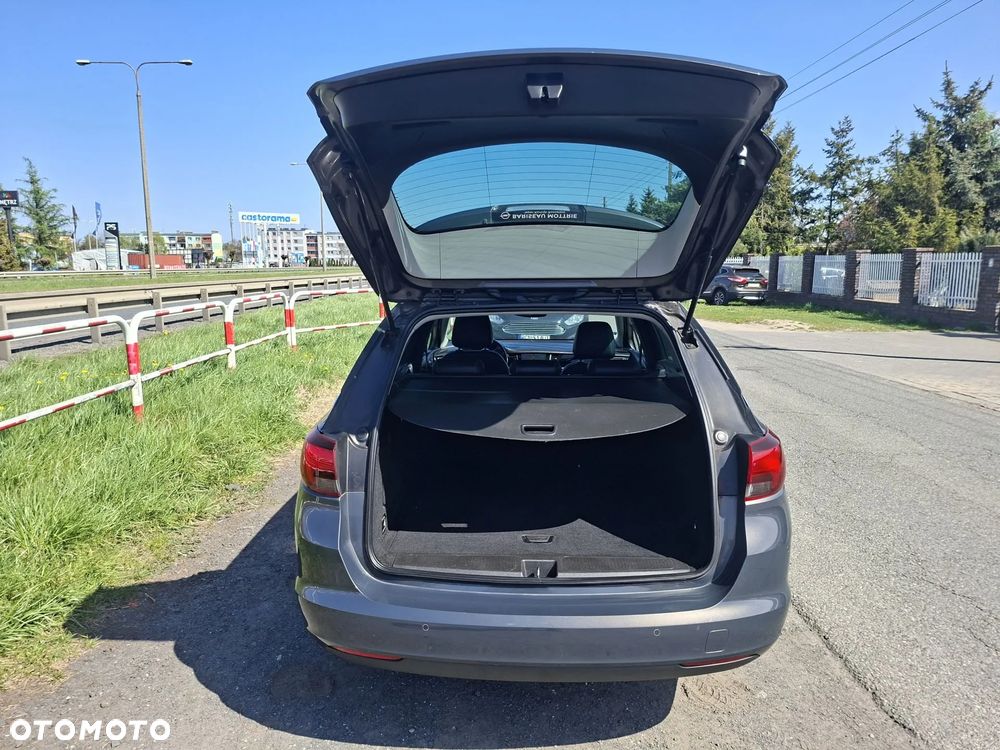 Opel Astra 1.4 Turbo Dynamic - 11