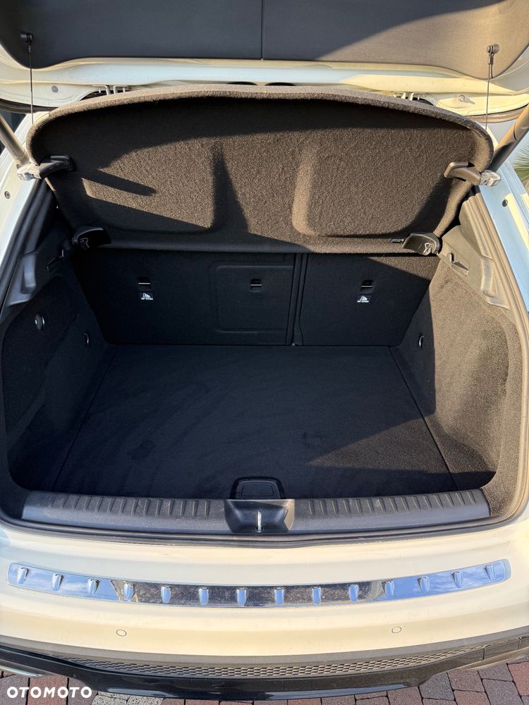 Mercedes-Benz GLA 250 4-Matic - 12