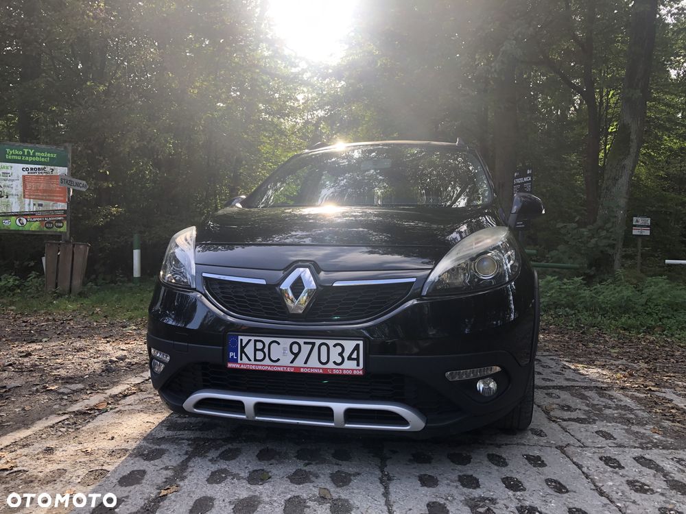 Renault Scenic dCi 110 Xmod Paris - 18