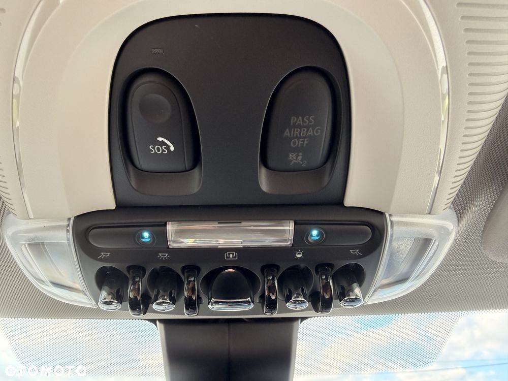 MINI Cooper SE Essential Trim - 24