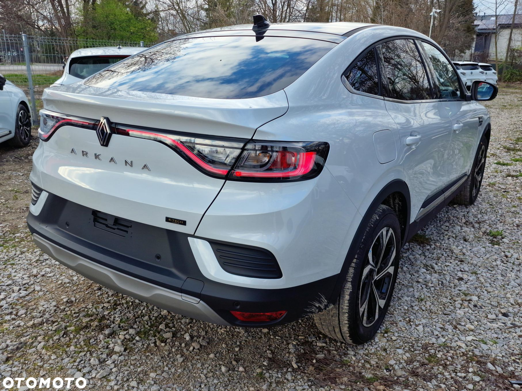 Renault Arkana 1.3 TCe mHEV Techno EDC - 4