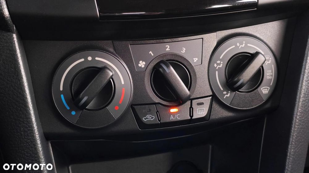 Suzuki Swift 1.2 Club - 30