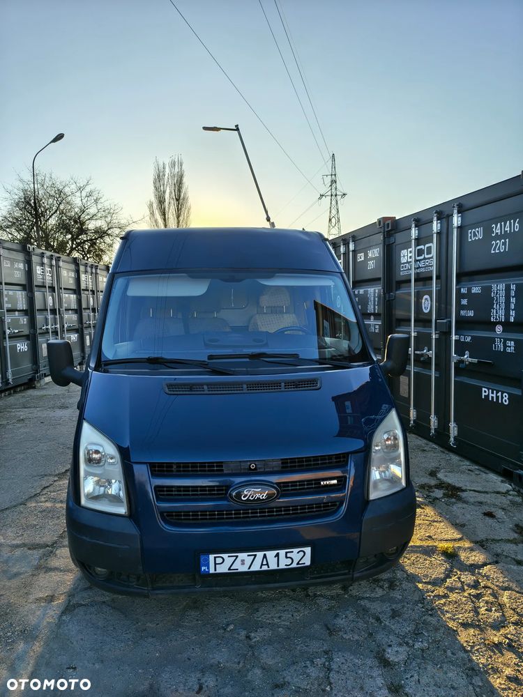 Ford Fransit - 3
