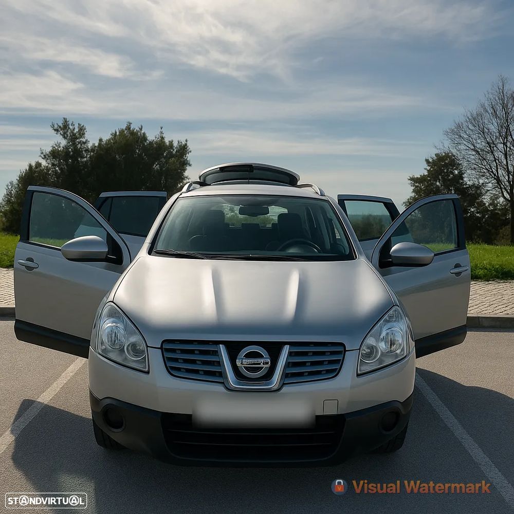 Nissan Qashqai +2 - 4
