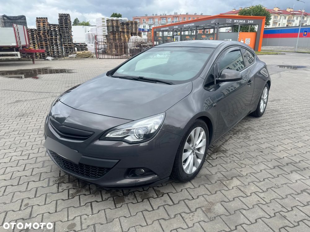 Opel Astra IV GTC 1.4 T Active - 1