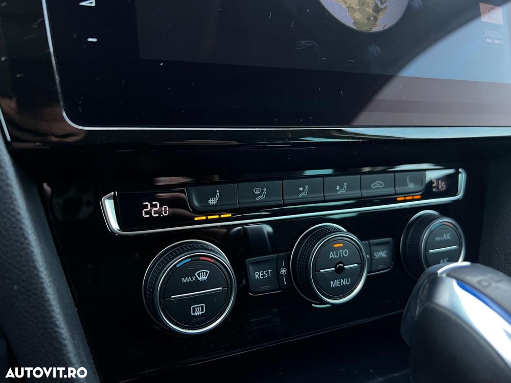 Volkswagen Passat - 15