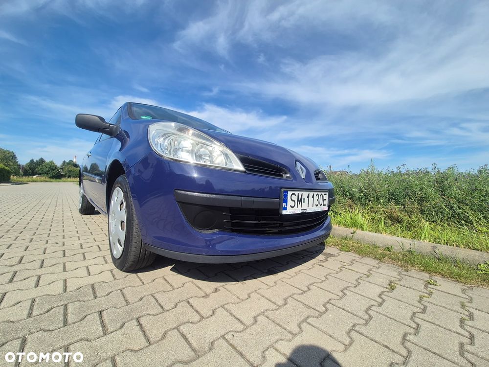 Renault Clio 1.2 16V 75 Dynamique - 11
