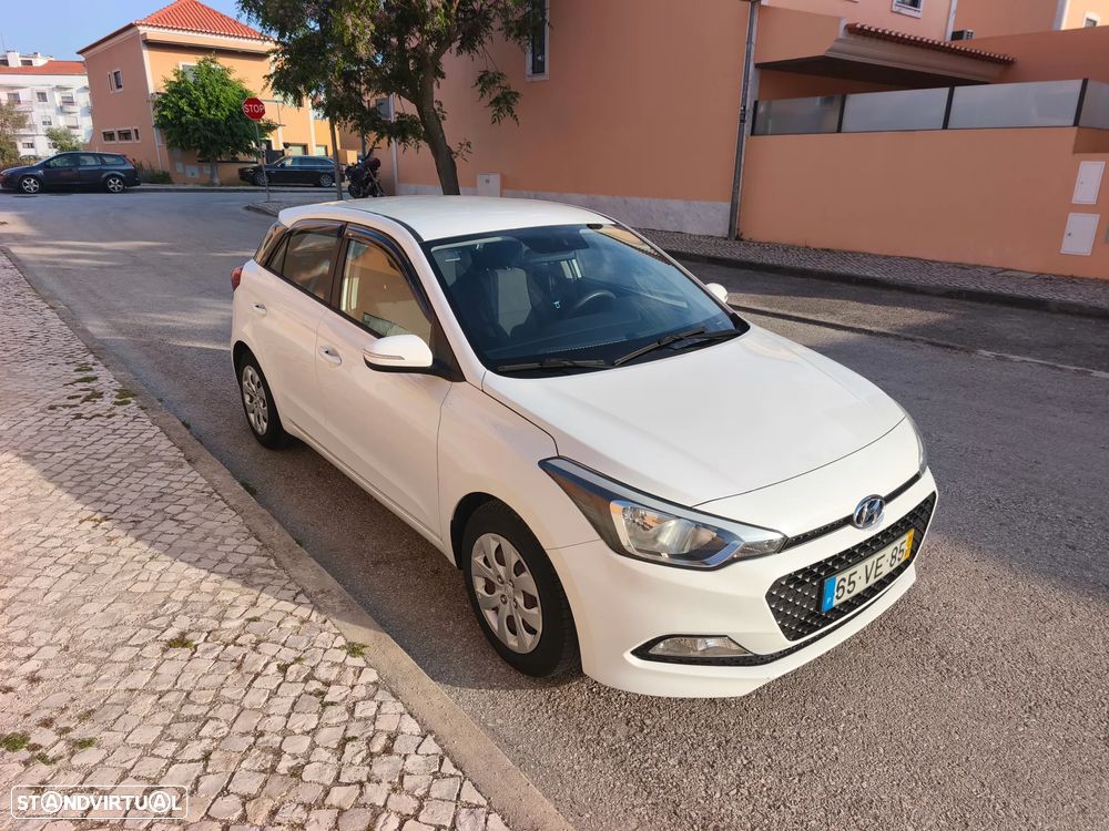 Hyundai i20 1.1 CRDi Access+Bluetooth - 6