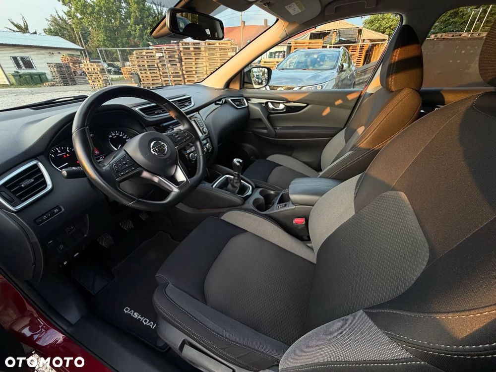 Nissan Qashqai 1.3 DIG-T N-Connecta EU6d - 27