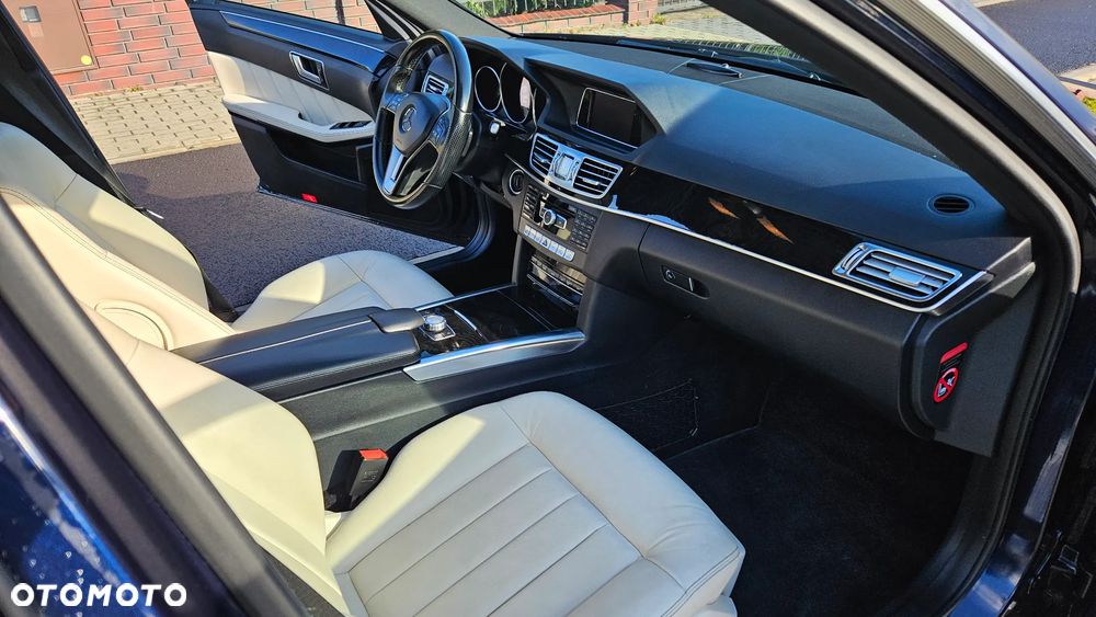 Mercedes-Benz Klasa E 220 CDI 7G-TRONIC Avantgarde - 18