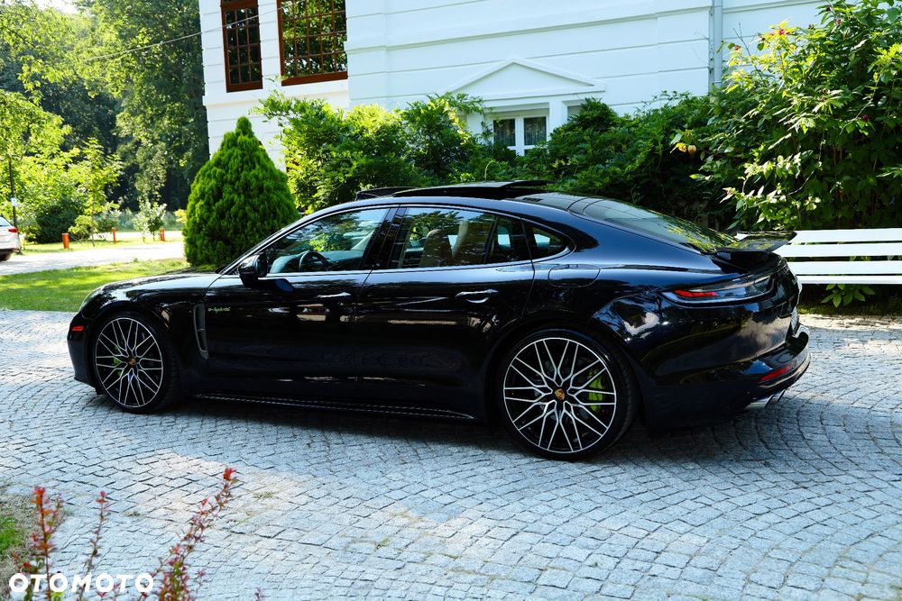 Porsche Panamera - 3