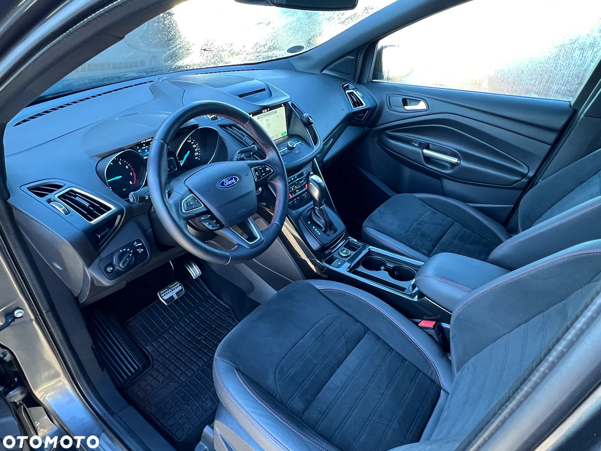 Ford Kuga 1.5 EcoBoost 4x4 ST-Line - 14