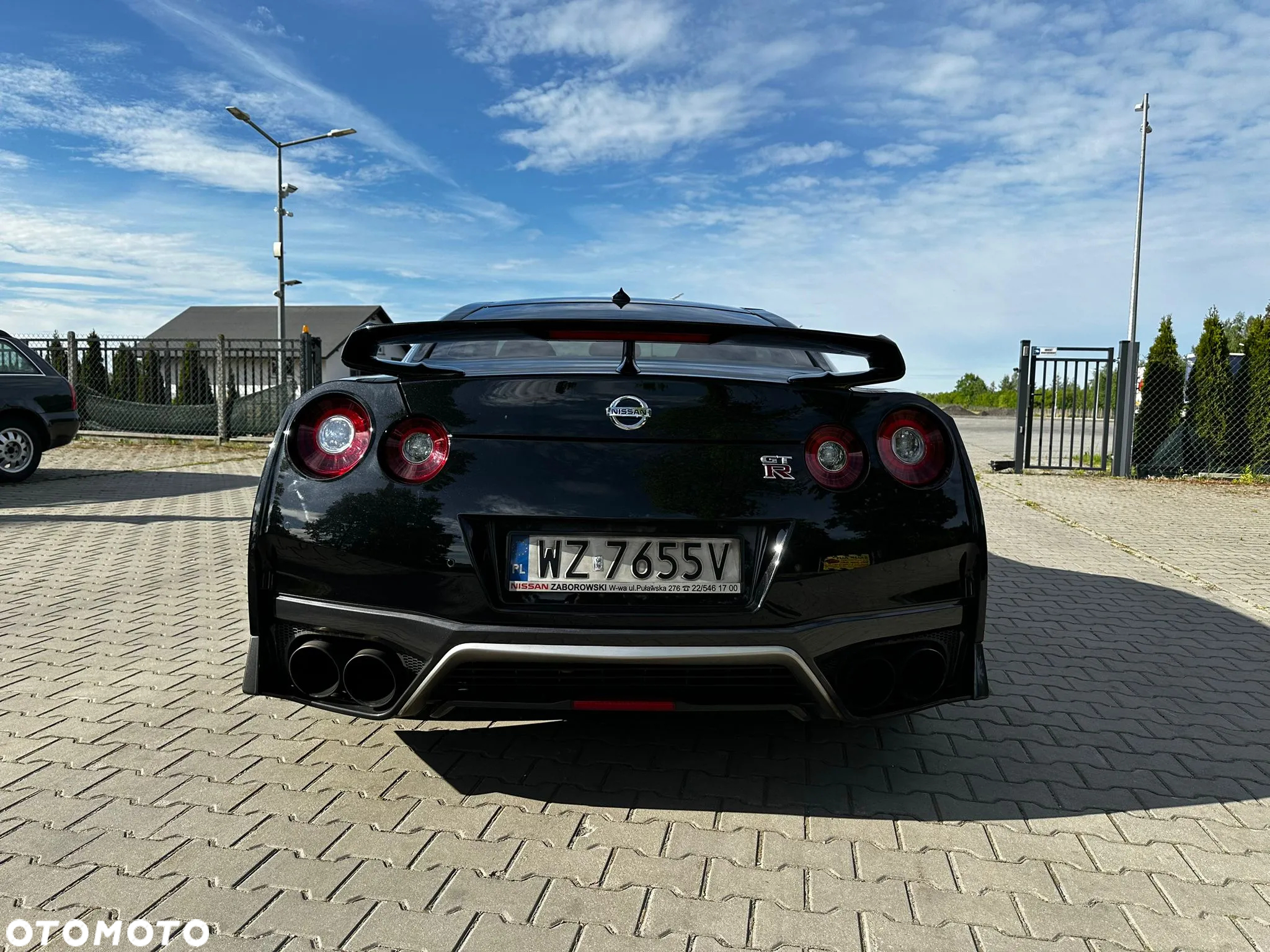 Nissan GT-R Prestige - 13