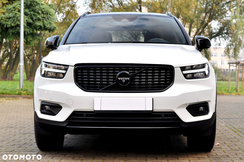 Volvo XC 40 T3 R-Design - 9