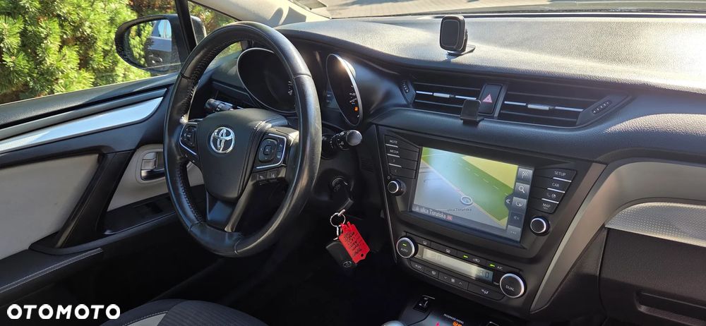 Toyota Avensis 1.8 Premium - 27