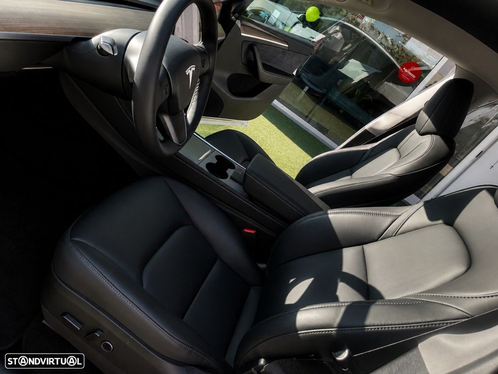 Tesla Model Y Standard - 19