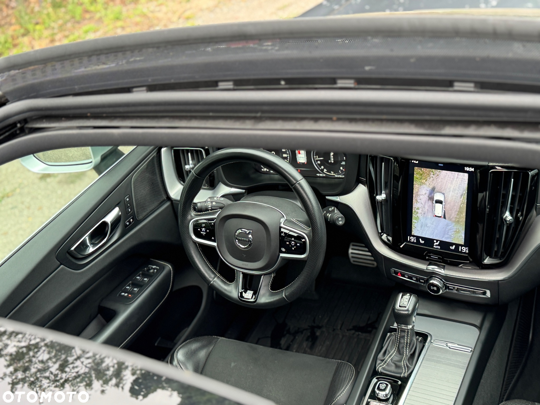 Volvo XC 60 D5 AWD R-Design - 22