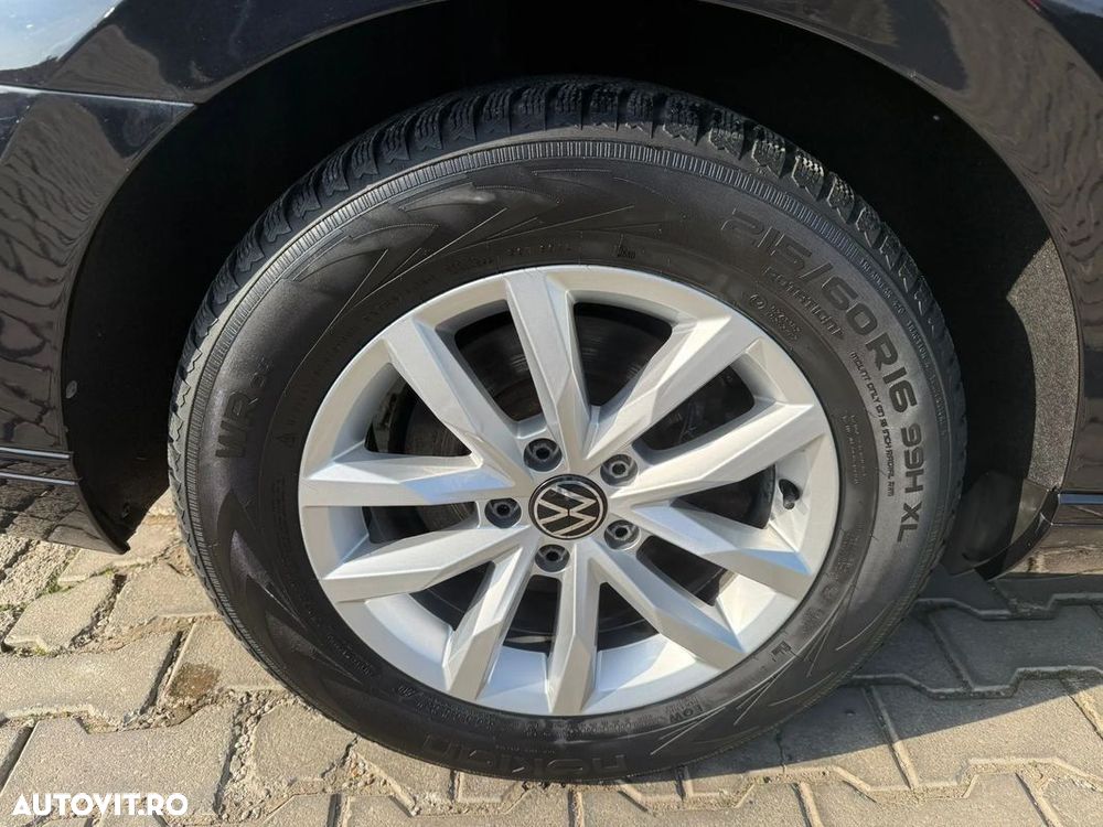 Volkswagen Passat - 24