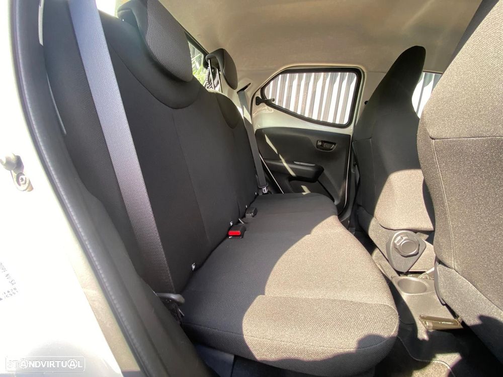 Toyota Aygo 1.0 X-Play - 8