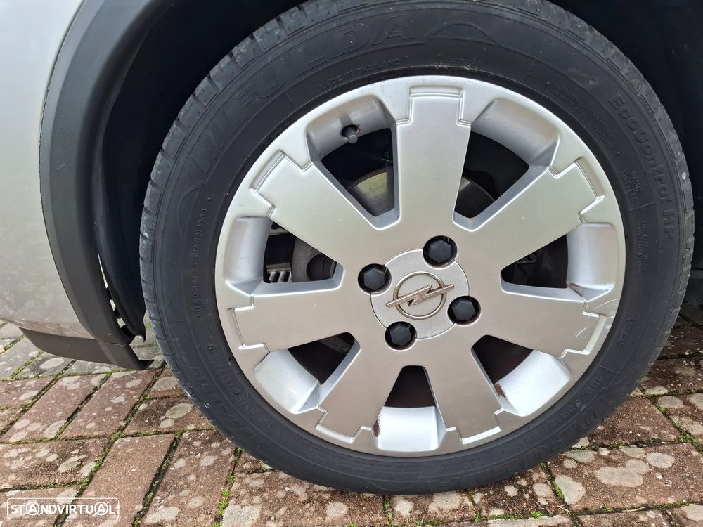 Opel Corsa 1.2 16V Confort - 15