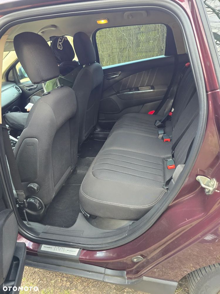 Lancia Delta 1.6 MJ Argento - 7