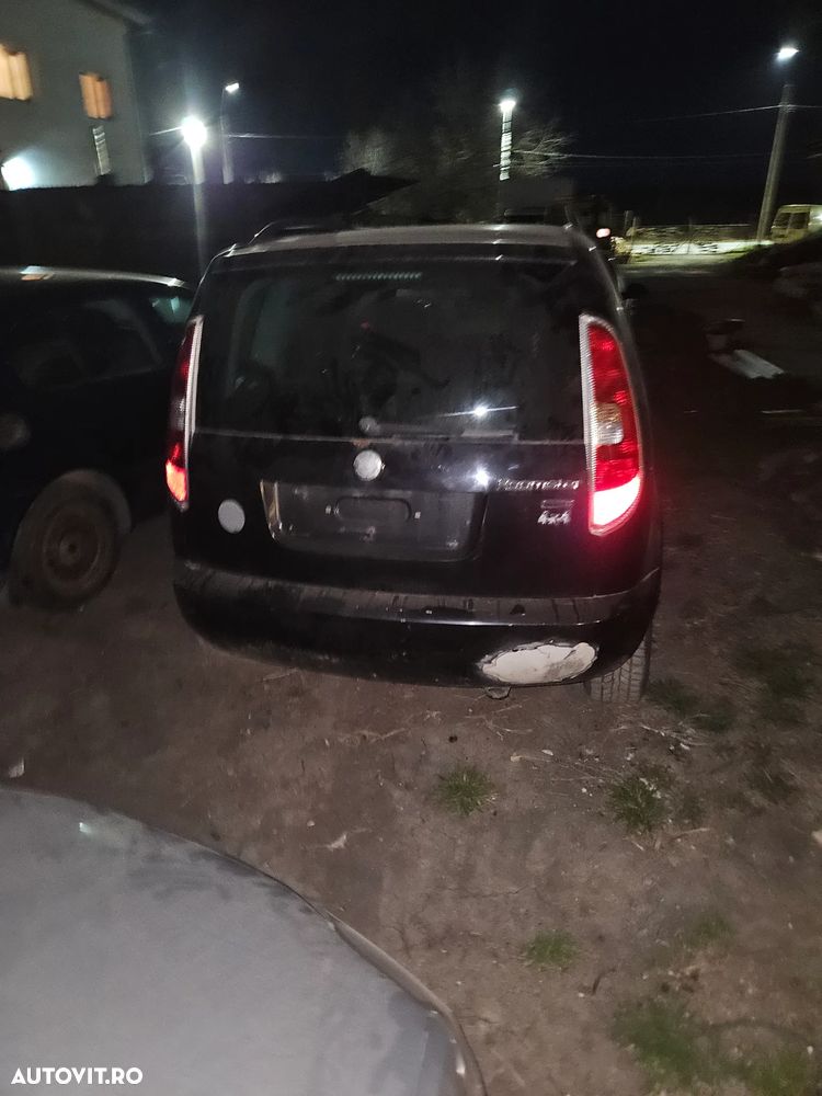 Dezmembrez skoda Roomster - 2