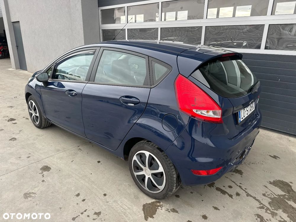 Ford Fiesta 2009 photo 5