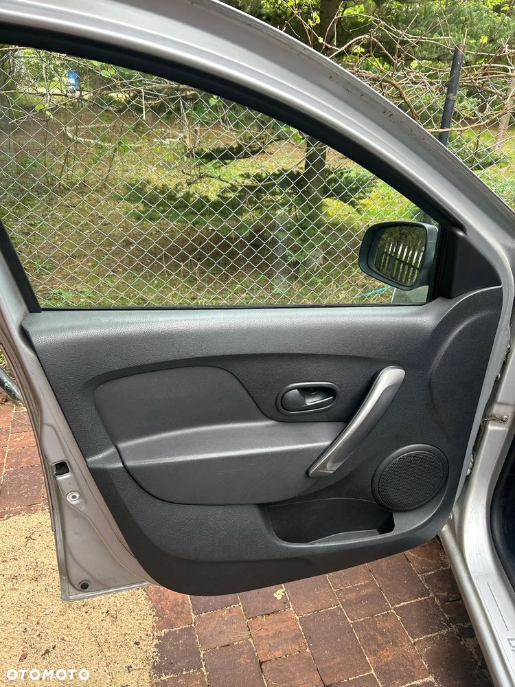 Dacia Logan 1.5 dCi Laureate S&S EU6 - 4