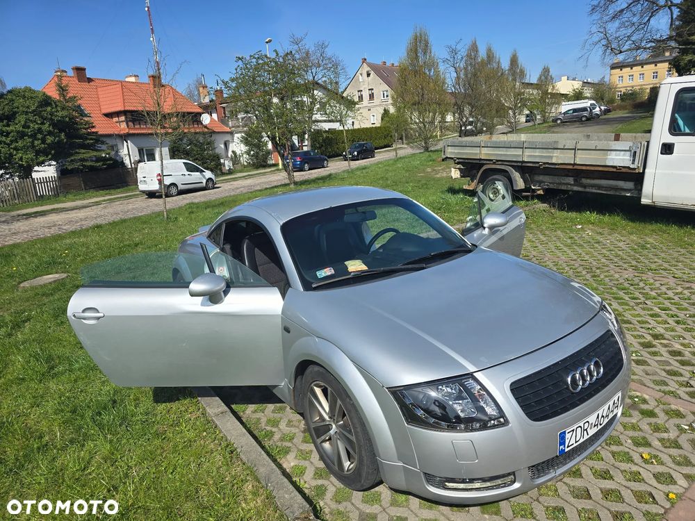 Audi TT Coupé 1.8T Quattro - 13